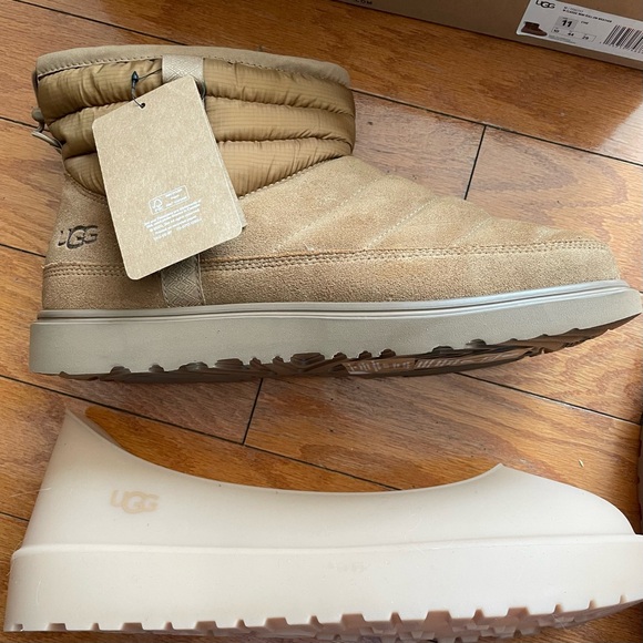 UGG men‘s boots size 11 new with tag - Picture 4 of 5